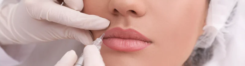 permanent makeup -lips 